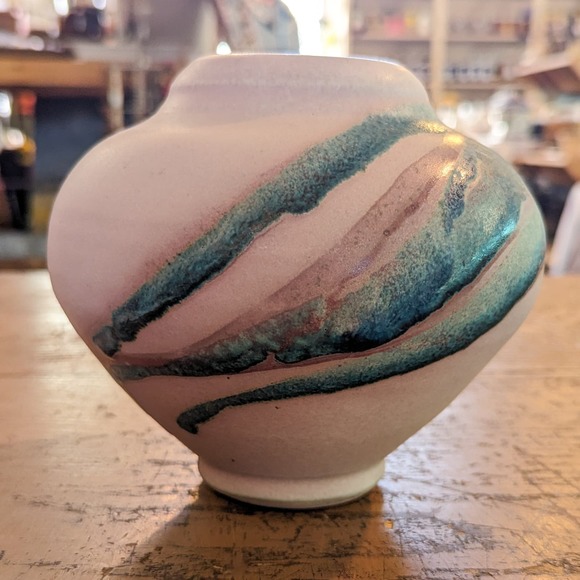 Charles Focht Tucson Southwest Pink/Blue Studio Art Pottery Gourd Vase Unsigned - Picture 3 of 11